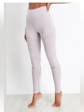 ALO Yoga Moto Lavender Leggings - Medium